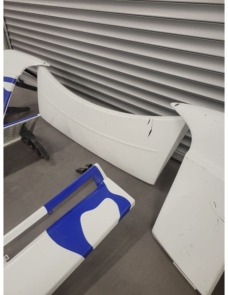 Iveco HiWay - Aerodinamika/ Spoileris - Kravas automašīna: foto 2 Iveco HiWay - Aerodinamika/ Spoileris - Kravas automašīna: foto 2