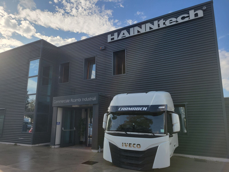 Iveco S-WAY - Kabīne un interjers - Kravas automašīna: foto 1 Iveco S-WAY - Kabīne un interjers - Kravas automašīna: foto 1