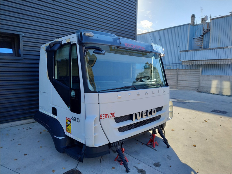Iveco STRALIS AT - Kabīne un interjers - Kravas automašīna: foto 2 Iveco STRALIS AT - Kabīne un interjers - Kravas automašīna: foto 2