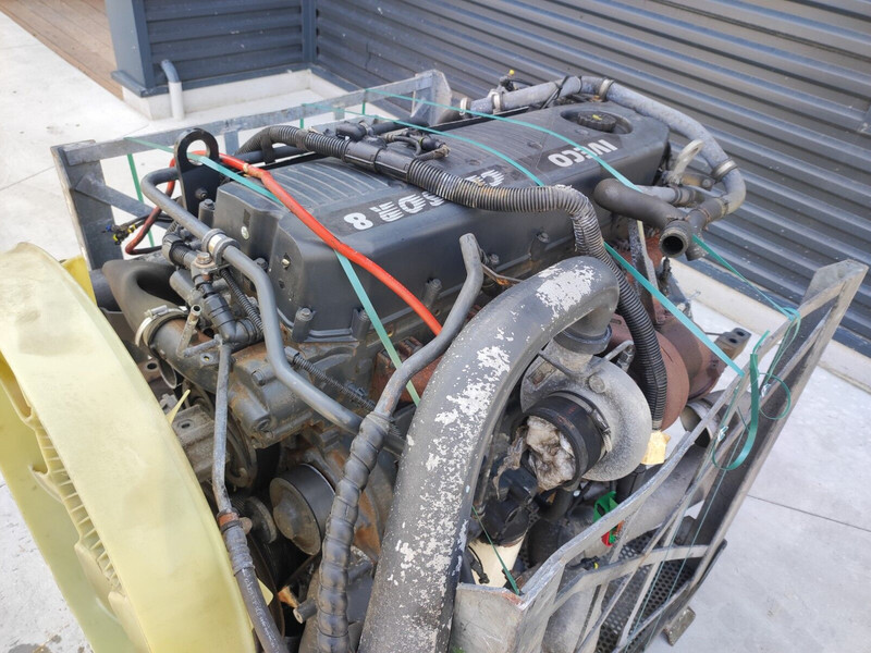 Iveco STRALIS CURSOR 8 F2BE3681 EURO 5 - Dzinējs - Kravas automašīna: foto 4 Iveco STRALIS CURSOR 8 F2BE3681 EURO 5 - Dzinējs - Kravas automašīna: foto 4