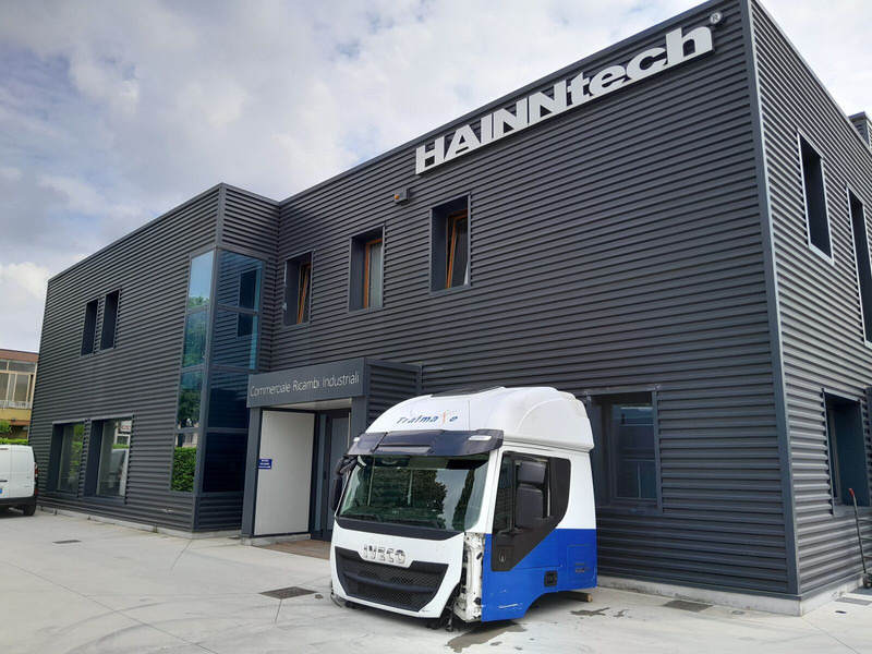 Iveco Stralis AT HI-ROAD - Kabīne un interjers - Kravas automašīna: foto 1 Iveco Stralis AT HI-ROAD - Kabīne un interjers - Kravas automašīna: foto 1