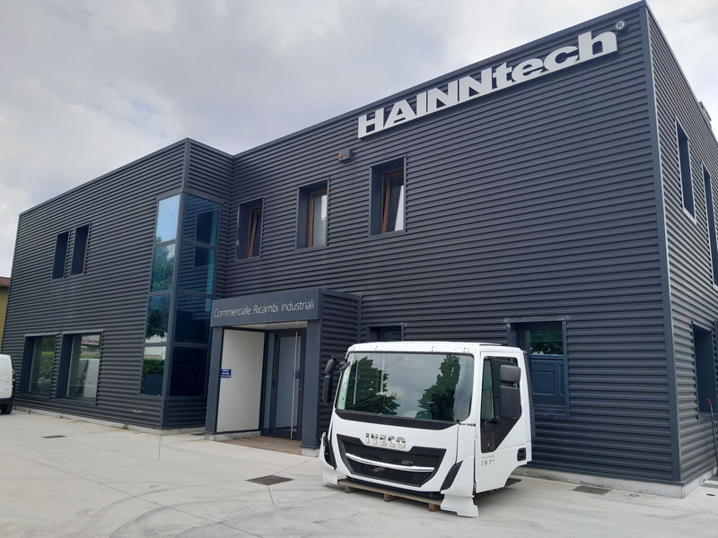 Iveco Trakker E6 - Kabīne un interjers - Kravas automašīna: foto 3 Iveco Trakker E6 - Kabīne un interjers - Kravas automašīna: foto 3