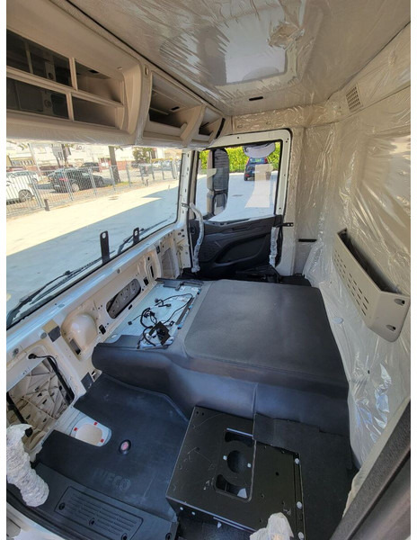 Iveco X-Way T-Way S-Way - Kabīne un interjers - Kravas automašīna: foto 3 Iveco X-Way T-Way S-Way - Kabīne un interjers - Kravas automašīna: foto 3