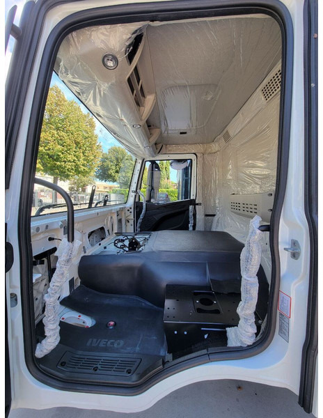 Iveco X-Way T-Way S-Way - Kabīne un interjers - Kravas automašīna: foto 5 Iveco X-Way T-Way S-Way - Kabīne un interjers - Kravas automašīna: foto 5