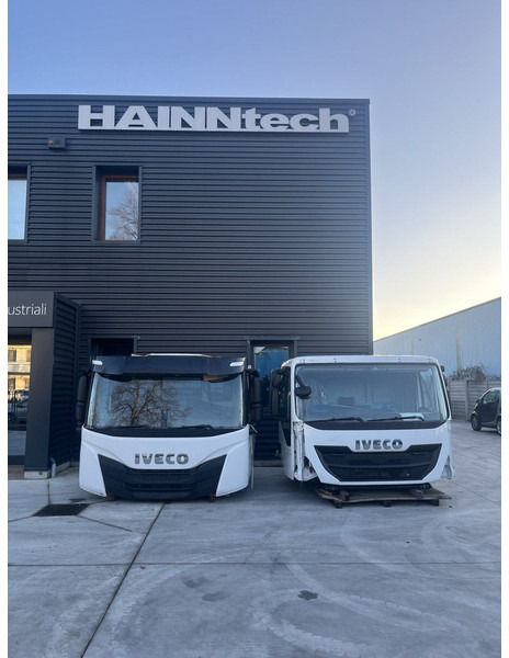 Iveco X-Way T-Way Trakker - Kabīne un interjers - Kravas automašīna: foto 4 Iveco X-Way T-Way Trakker - Kabīne un interjers - Kravas automašīna: foto 4