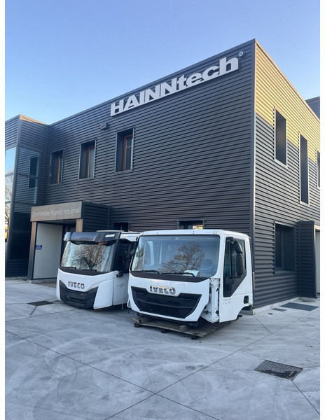 Iveco X-Way T-Way Trakker - Kabīne un interjers - Kravas automašīna: foto 1 Iveco X-Way T-Way Trakker - Kabīne un interjers - Kravas automašīna: foto 1