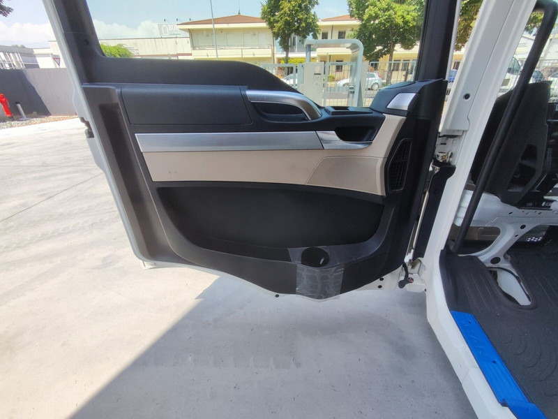 MAN TGL TGM - Kabīne un interjers - Kravas automašīna: foto 3 MAN TGL TGM - Kabīne un interjers - Kravas automašīna: foto 3