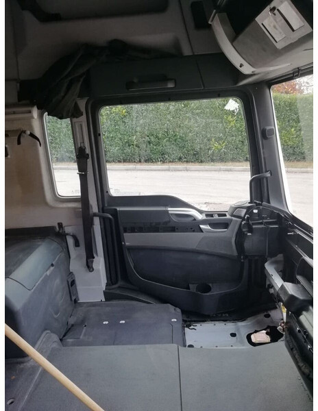 MAN TGS LX EURO 6 - Kabīne un interjers - Kravas automašīna: foto 3 MAN TGS LX EURO 6 - Kabīne un interjers - Kravas automašīna: foto 3