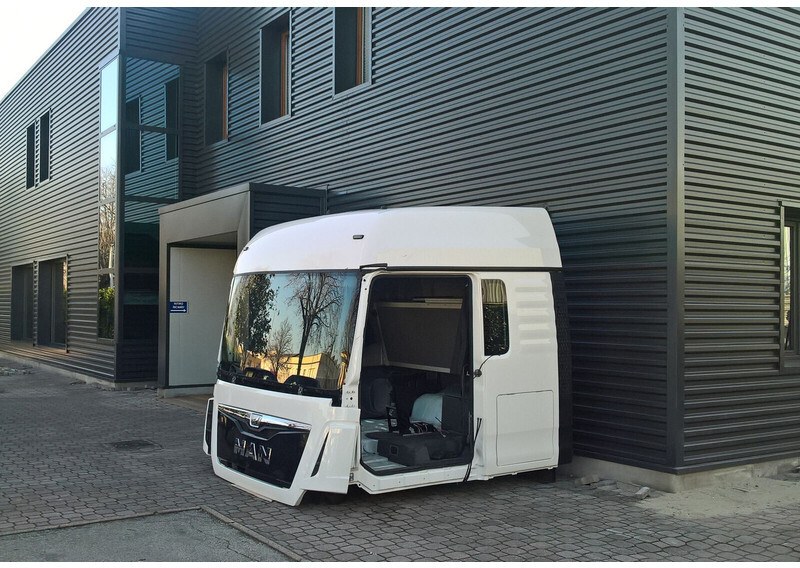 MAN TGX XLX EURO 6 - Kabīne un interjers - Kravas automašīna: foto 2 MAN TGX XLX EURO 6 - Kabīne un interjers - Kravas automašīna: foto 2