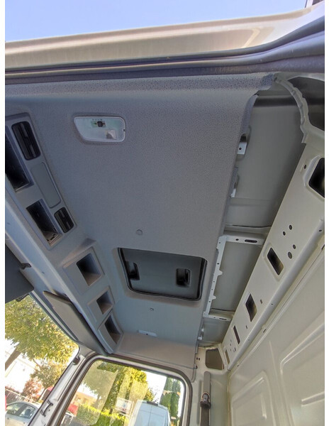 Mercedes-Benz ATEGO 4 CYLINDERS EURO 5 EURO 6 - Kabīne un interjers - Kravas automašīna: foto 4 Mercedes-Benz ATEGO 4 CYLINDERS EURO 5 EURO 6 - Kabīne un interjers - Kravas automašīna: foto 4