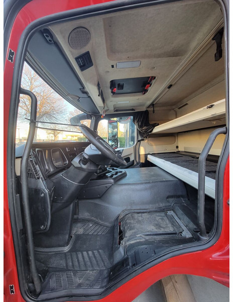 Mercedes-Benz Actros - Kabīne un interjers - Kravas automašīna: foto 4 Mercedes-Benz Actros - Kabīne un interjers - Kravas automašīna: foto 4