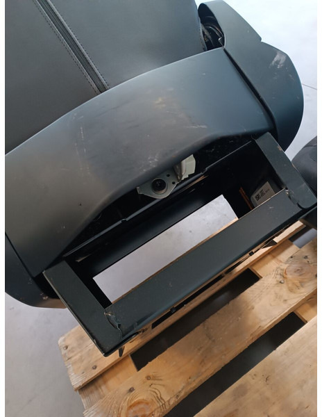 Mercedes-Benz RH+LH - DX+SX - Sēdeklis - Kravas automašīna: foto 3 Mercedes-Benz RH+LH - DX+SX - Sēdeklis - Kravas automašīna: foto 3