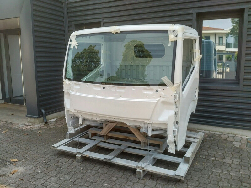 Renault Maxity - Kabīne un interjers - Kravas automašīna: foto 2 Renault Maxity - Kabīne un interjers - Kravas automašīna: foto 2