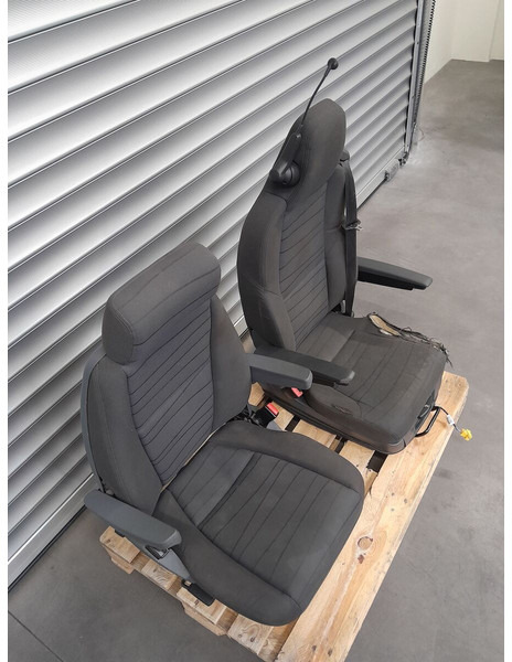 Sēdeklis - Kravas automašīna Scania R Serie Streamline: foto 9 Sēdeklis - Kravas automašīna Scania R Serie Streamline: foto 9