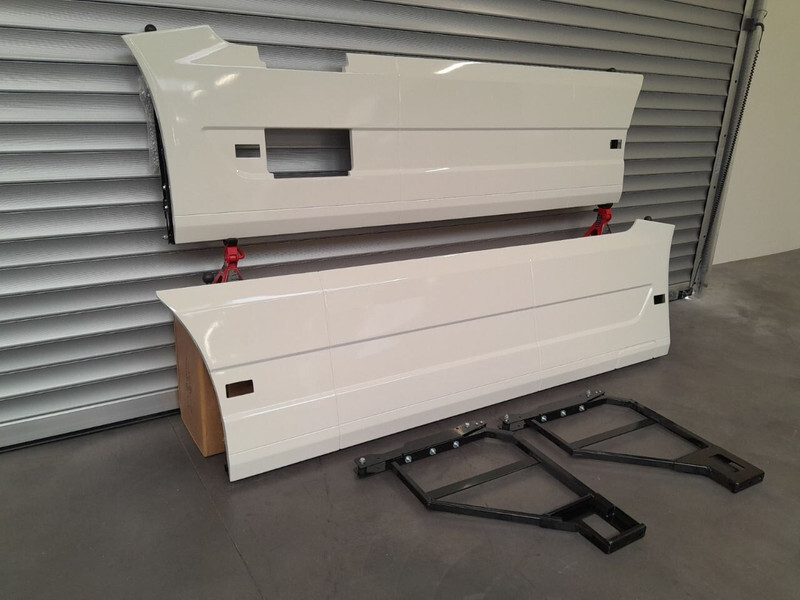 Volvo FH - Aerodinamika/ Spoileris - Kravas automašīna: foto 3 Volvo FH - Aerodinamika/ Spoileris - Kravas automašīna: foto 3