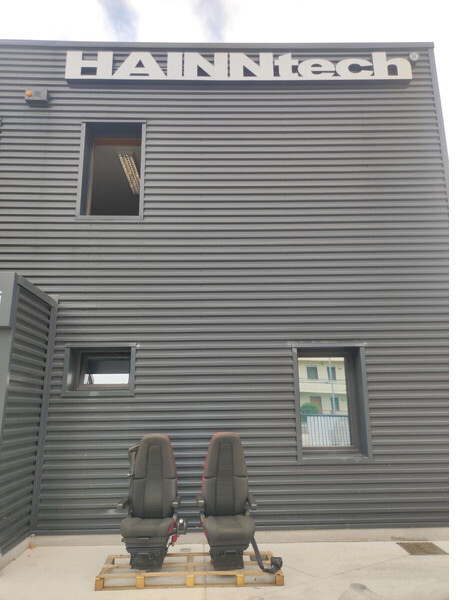 Volvo FH4 - FH13 FH16 - Sēdeklis - Kravas automašīna: foto 1 Volvo FH4 - FH13 FH16 - Sēdeklis - Kravas automašīna: foto 1