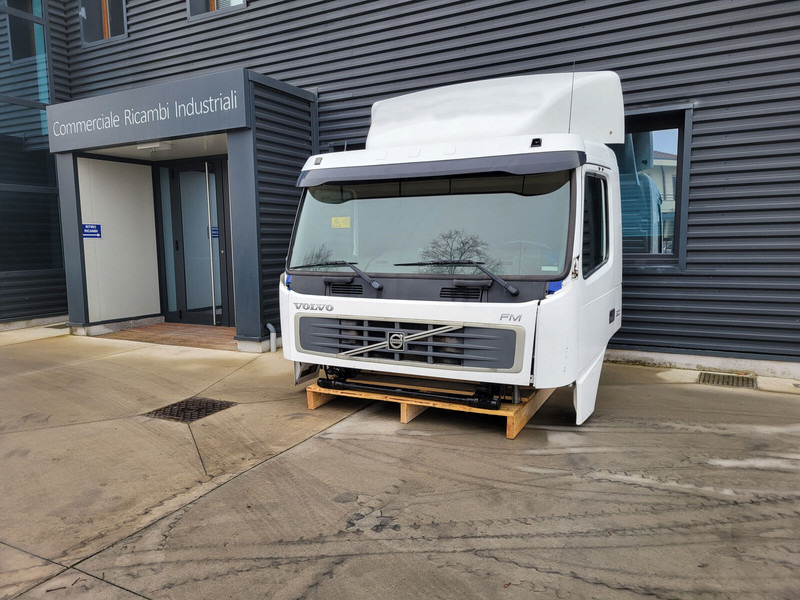 Volvo FL - Kabīne un interjers - Kravas automašīna: foto 1 Volvo FL - Kabīne un interjers - Kravas automašīna: foto 1