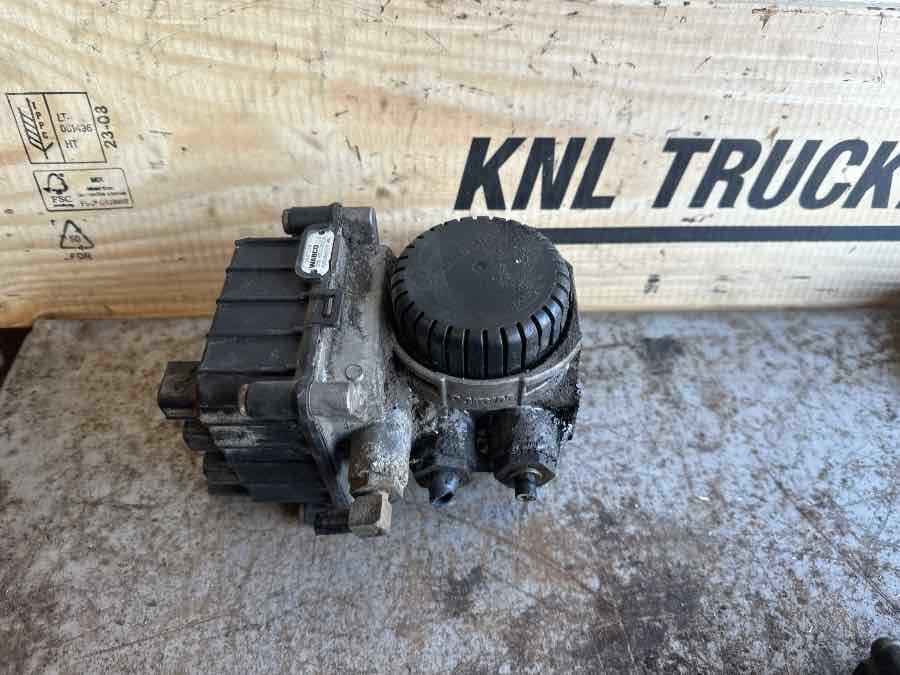 DAF VALVE 2047120 - Bremžu vārsts - Kravas automašīna: foto 2 DAF VALVE 2047120 - Bremžu vārsts - Kravas automašīna: foto 2