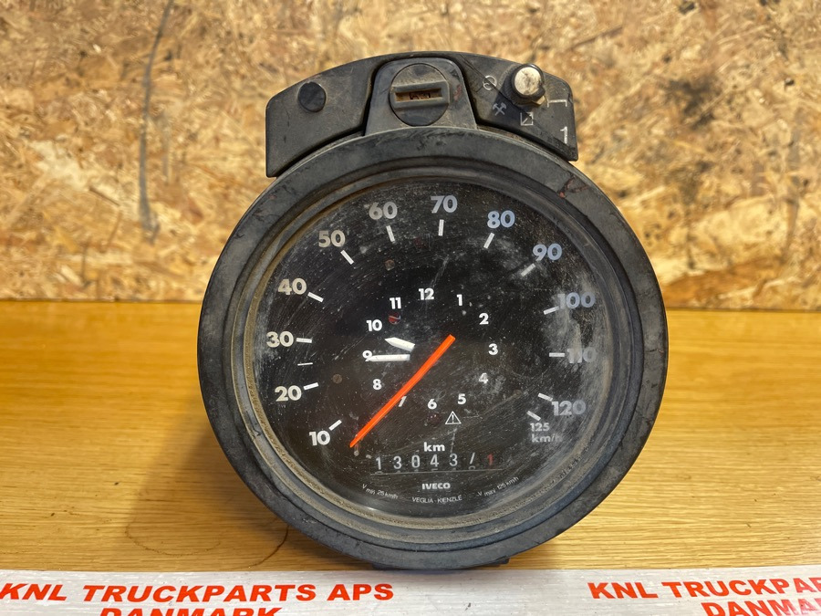 IVECO FARTSKRIVER TYPE 1311-34 - Kabīne un interjers - Kravas automašīna: foto 1 IVECO FARTSKRIVER TYPE 1311-34 - Kabīne un interjers - Kravas automašīna: foto 1