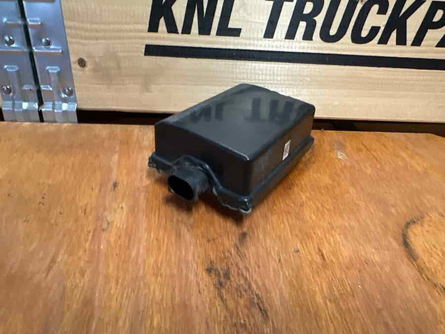 IVECO RADAR SENSOR 5802133230 - Elektrosistēma - Kravas automašīna: foto 2 IVECO RADAR SENSOR 5802133230 - Elektrosistēma - Kravas automašīna: foto 2