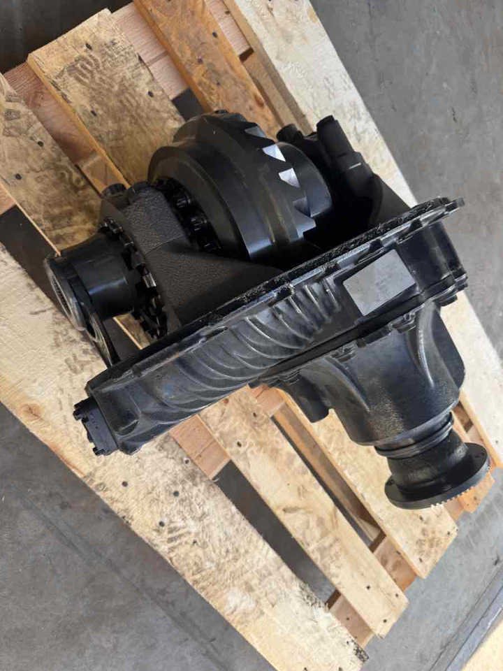 MAN DIFF HP-1352 - 6.824 // 81.35010-6195 - Diferenciālis - Kravas automašīna: foto 4 MAN DIFF HP-1352 - 6.824 // 81.35010-6195 - Diferenciālis - Kravas automašīna: foto 4