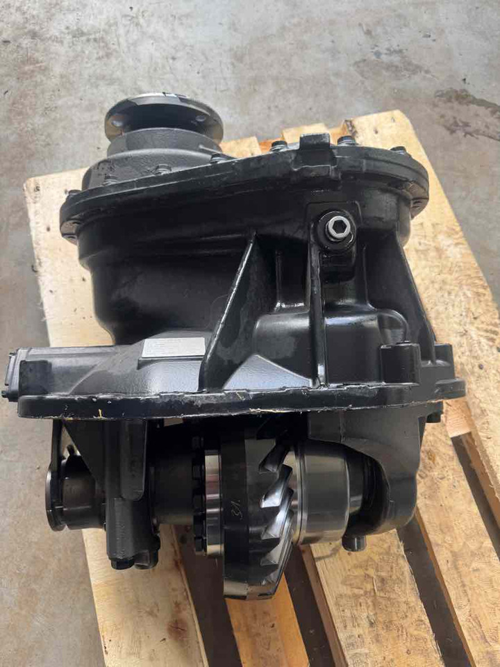 MAN DIFF HPD-1382 - 6.824 // 81.35600-6554 - Diferenciālis - Kravas automašīna: foto 3 MAN DIFF HPD-1382 - 6.824 // 81.35600-6554 - Diferenciālis - Kravas automašīna: foto 3