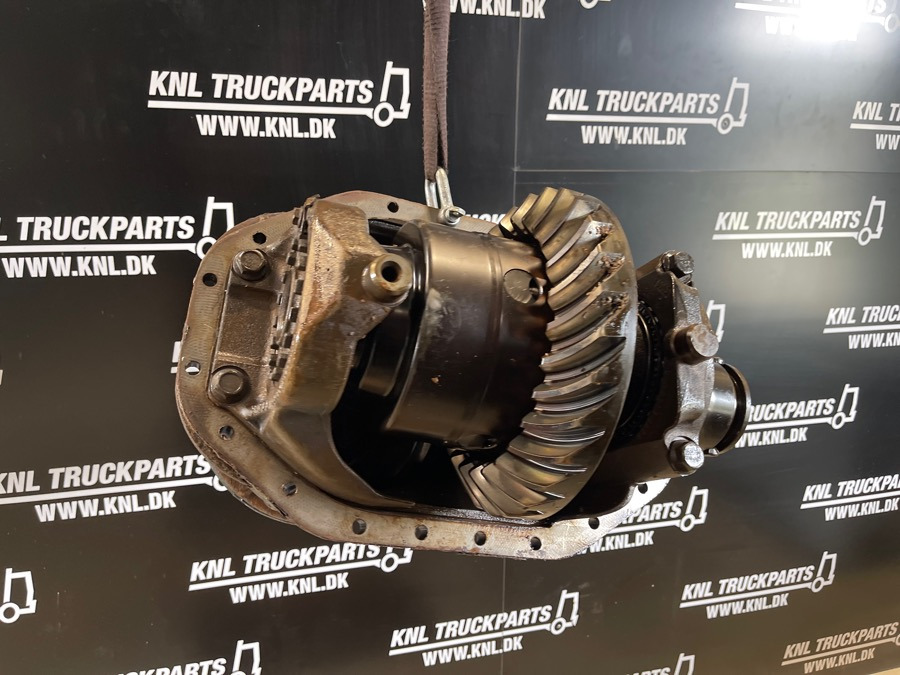 MAN HPD-1382 - 1.333 / 4.00 - Diferenciālis - Kravas automašīna: foto 2 MAN HPD-1382 - 1.333 / 4.00 - Diferenciālis - Kravas automašīna: foto 2