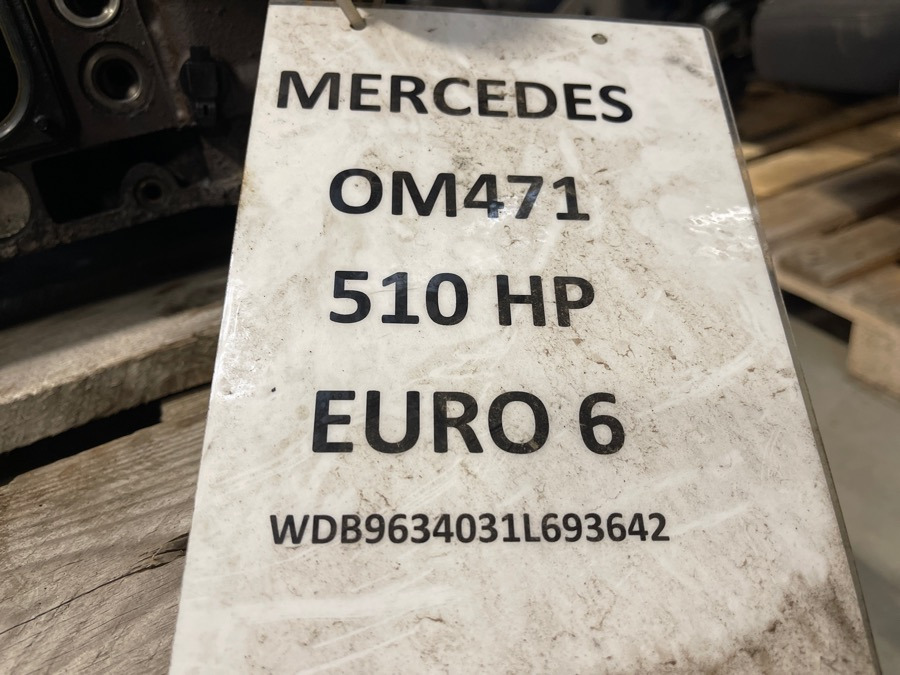 MERCEDES CYLINDERHEAD A4710104220 - Motora galva - Kravas automašīna: foto 2 MERCEDES CYLINDERHEAD A4710104220 - Motora galva - Kravas automašīna: foto 2