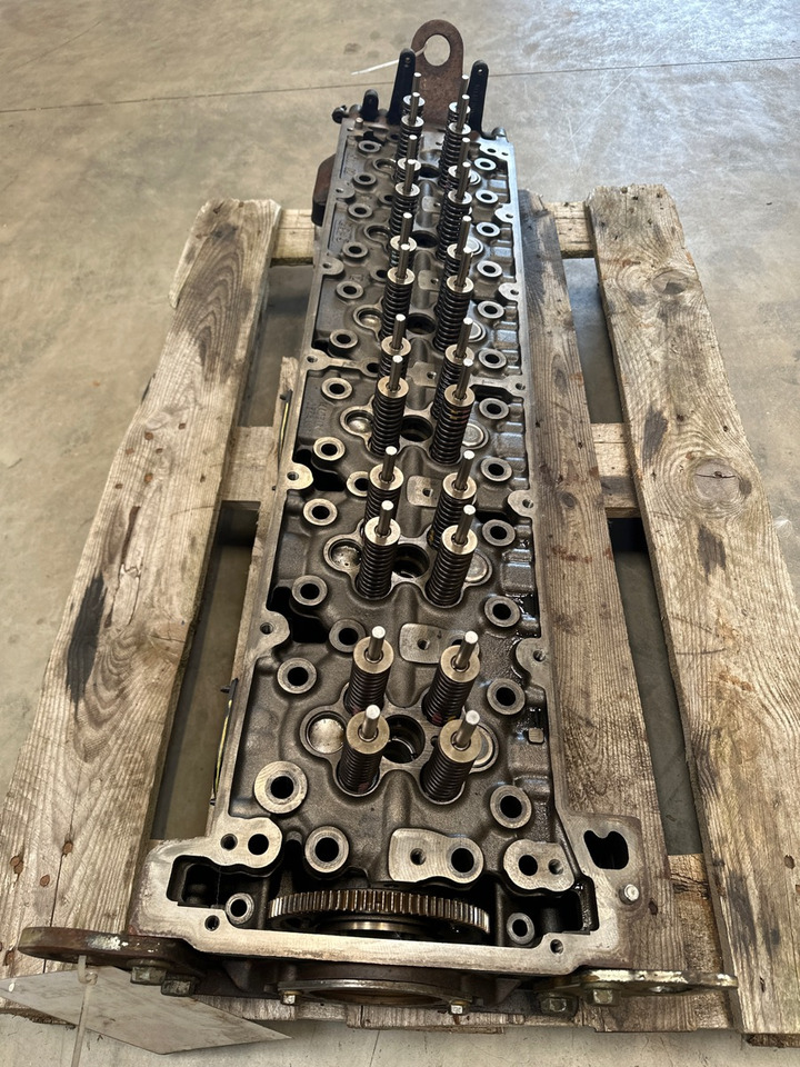 MERCEDES CYLINDERHEAD A4710104220 - Motora galva - Kravas automašīna: foto 1 MERCEDES CYLINDERHEAD A4710104220 - Motora galva - Kravas automašīna: foto 1