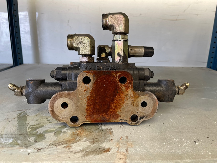 NEW HOLLAND VALVE KPM VENTIL TYPE :KMC10-1023 - Bremžu vārsts - Kravas automašīna: foto 3 NEW HOLLAND VALVE KPM VENTIL TYPE :KMC10-1023 - Bremžu vārsts - Kravas automašīna: foto 3