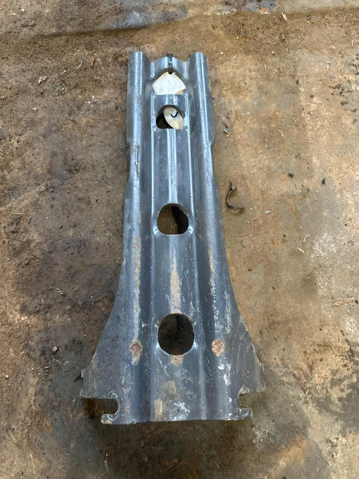 SCANIA BRACKET 2210992 - Rāmis/ Šasija - Kravas automašīna: foto 2 SCANIA BRACKET 2210992 - Rāmis/ Šasija - Kravas automašīna: foto 2