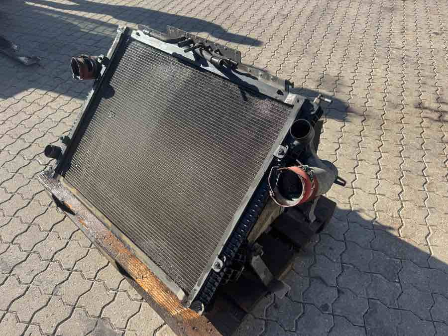SCANIA L SERIE COOLER / RADIATOR 1769999 2580968 - Dzesēšanas sistēma - Kravas automašīna: foto 3 SCANIA L SERIE COOLER / RADIATOR 1769999 2580968 - Dzesēšanas sistēma - Kravas automašīna: foto 3