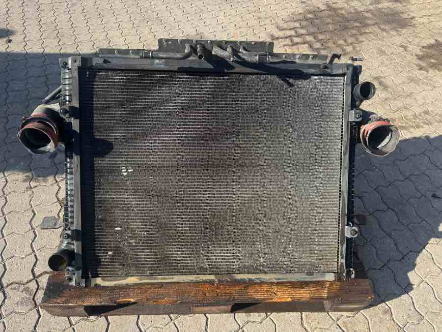 SCANIA L SERIE COOLER / RADIATOR 1769999 2580968 - Dzesēšanas sistēma - Kravas automašīna: foto 4 SCANIA L SERIE COOLER / RADIATOR 1769999 2580968 - Dzesēšanas sistēma - Kravas automašīna: foto 4