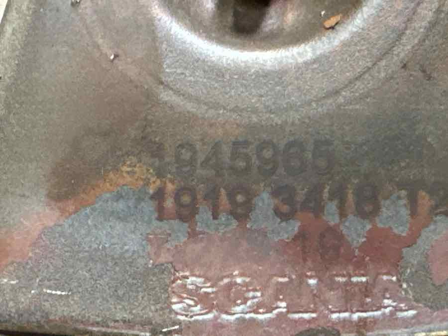 SCANIA OIL COOLER 1945965 - Dzinējs un rezerves daļas - Kravas automašīna: foto 2 SCANIA OIL COOLER 1945965 - Dzinējs un rezerves daļas - Kravas automašīna: foto 2