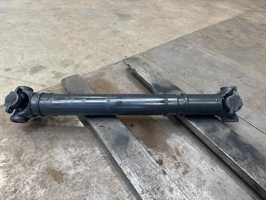 SCANIA PROPSHAFT P500 1758537 - Kardānvārpsta - Kravas automašīna: foto 1 SCANIA PROPSHAFT P500 1758537 - Kardānvārpsta - Kravas automašīna: foto 1