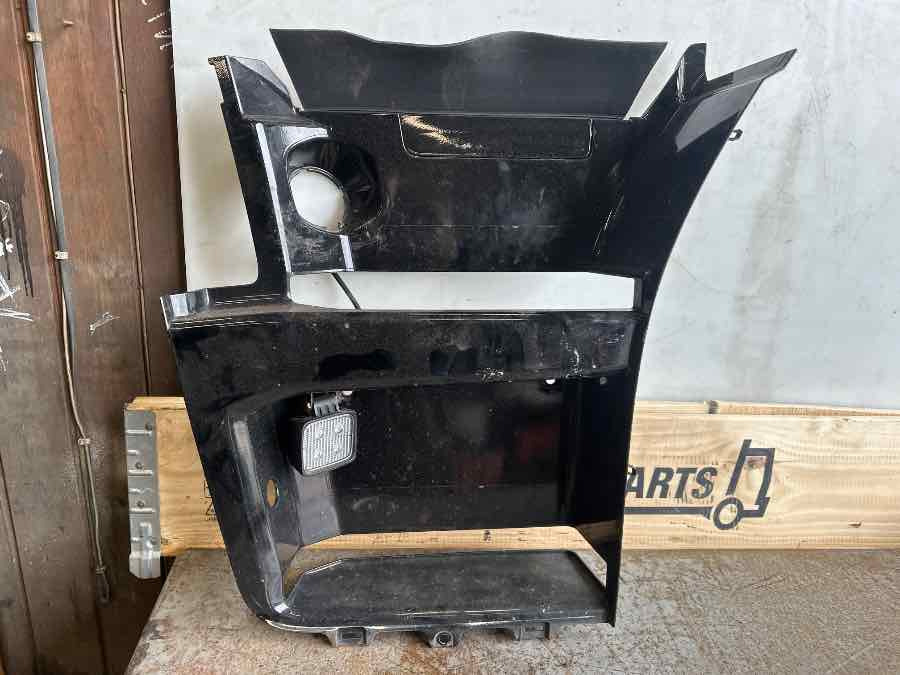 SCANIA STEP PLATE 2559299 - Virsbūve un ārpuse - Kravas automašīna: foto 1 SCANIA STEP PLATE 2559299 - Virsbūve un ārpuse - Kravas automašīna: foto 1