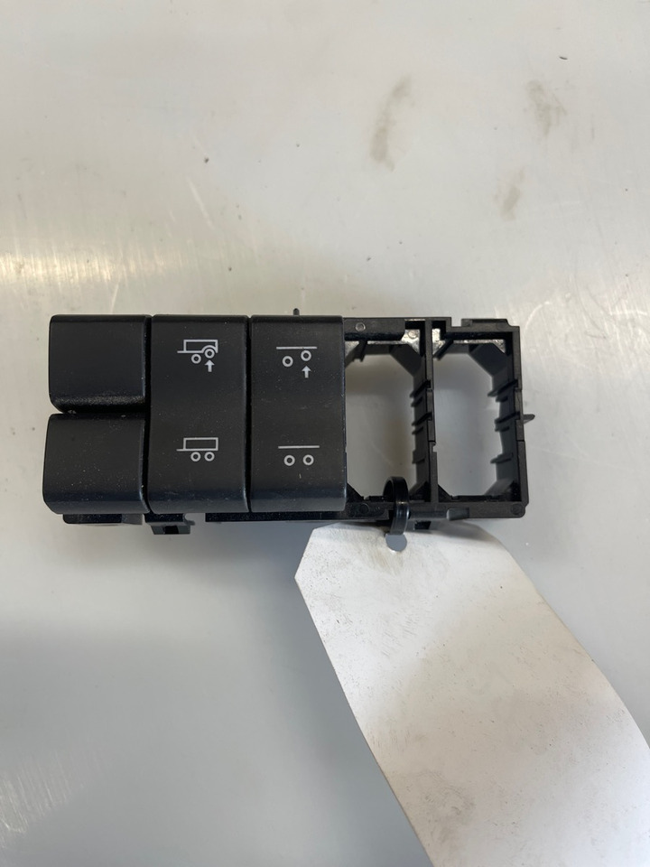 SCANIA SWITCH MODUL 2557283 - Mērinstrumentu panelis - Kravas automašīna: foto 2 SCANIA SWITCH MODUL 2557283 - Mērinstrumentu panelis - Kravas automašīna: foto 2