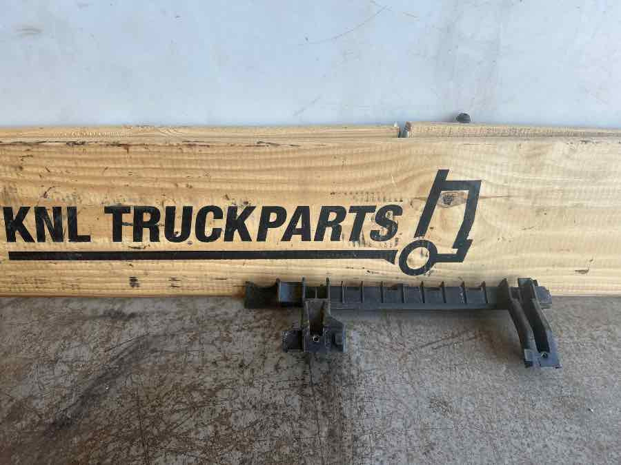 SCANIA WINDOW PANEL 2128972 - Kabīne un interjers - Kravas automašīna: foto 1 SCANIA WINDOW PANEL 2128972 - Kabīne un interjers - Kravas automašīna: foto 1