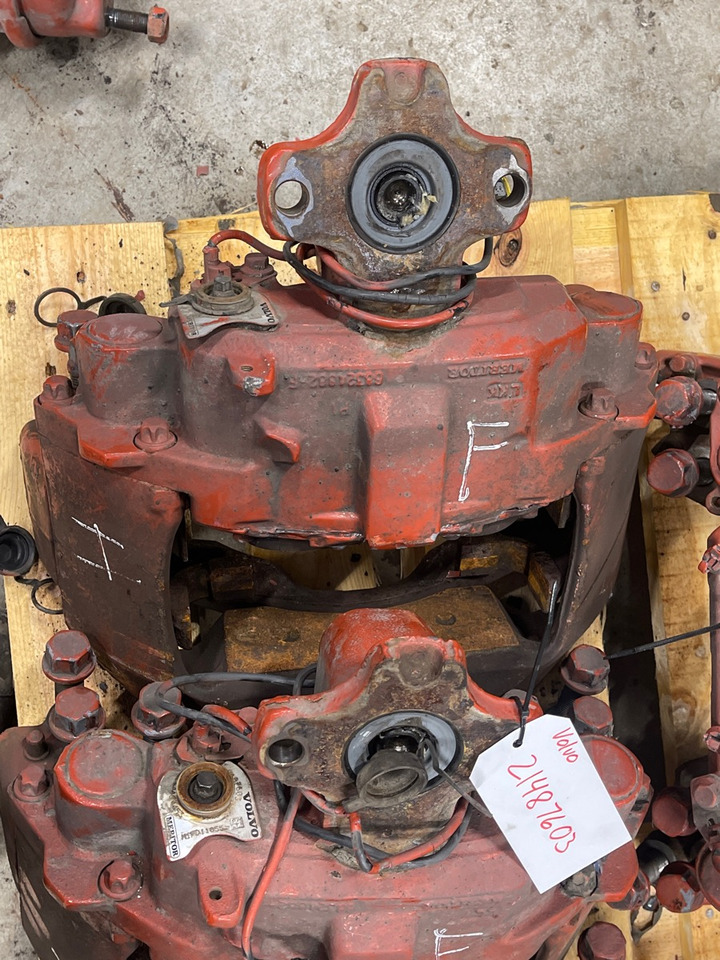 VOLVO CALIBER 21487605 - Bremžu suports - Kravas automašīna: foto 1 VOLVO CALIBER 21487605 - Bremžu suports - Kravas automašīna: foto 1