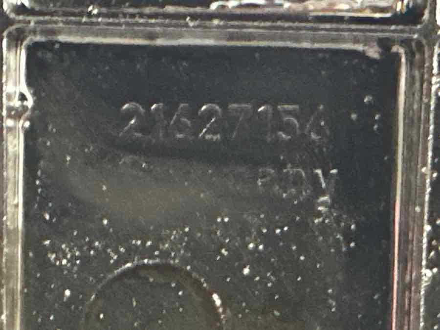 VOLVO ENGINE COVER 21627156 - Dzinējs un rezerves daļas - Kravas automašīna: foto 2 VOLVO ENGINE COVER 21627156 - Dzinējs un rezerves daļas - Kravas automašīna: foto 2