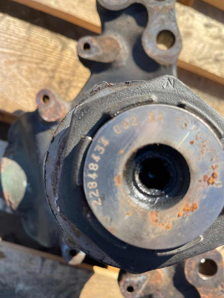 VOLVO STEERING KNUCKLE 22848434 - Grozāmass - Kravas automašīna: foto 2 VOLVO STEERING KNUCKLE 22848434 - Grozāmass - Kravas automašīna: foto 2
