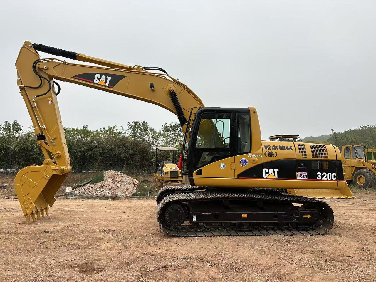 CAT 320CL - Kāpurķēžu ekskavators: foto 4 CAT 320CL - Kāpurķēžu ekskavators: foto 4