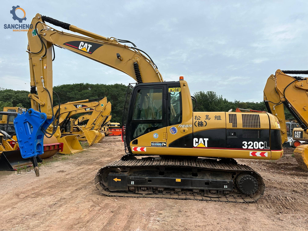 CAT 320CL with hammer - Kāpurķēžu ekskavators: foto 2 CAT 320CL with hammer - Kāpurķēžu ekskavators: foto 2