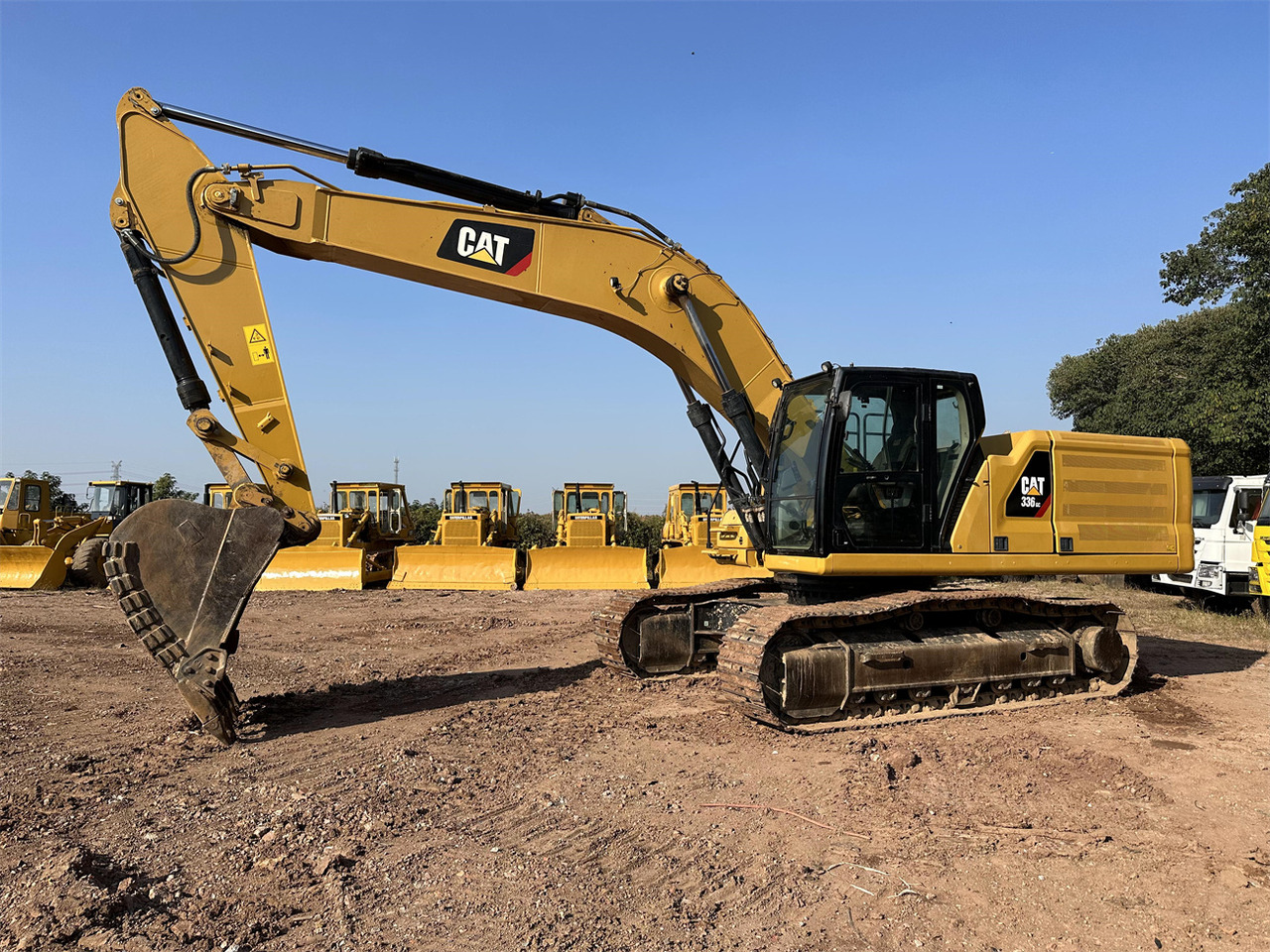 CAT 336GC - Kāpurķēžu ekskavators: foto 1 CAT 336GC - Kāpurķēžu ekskavators: foto 1