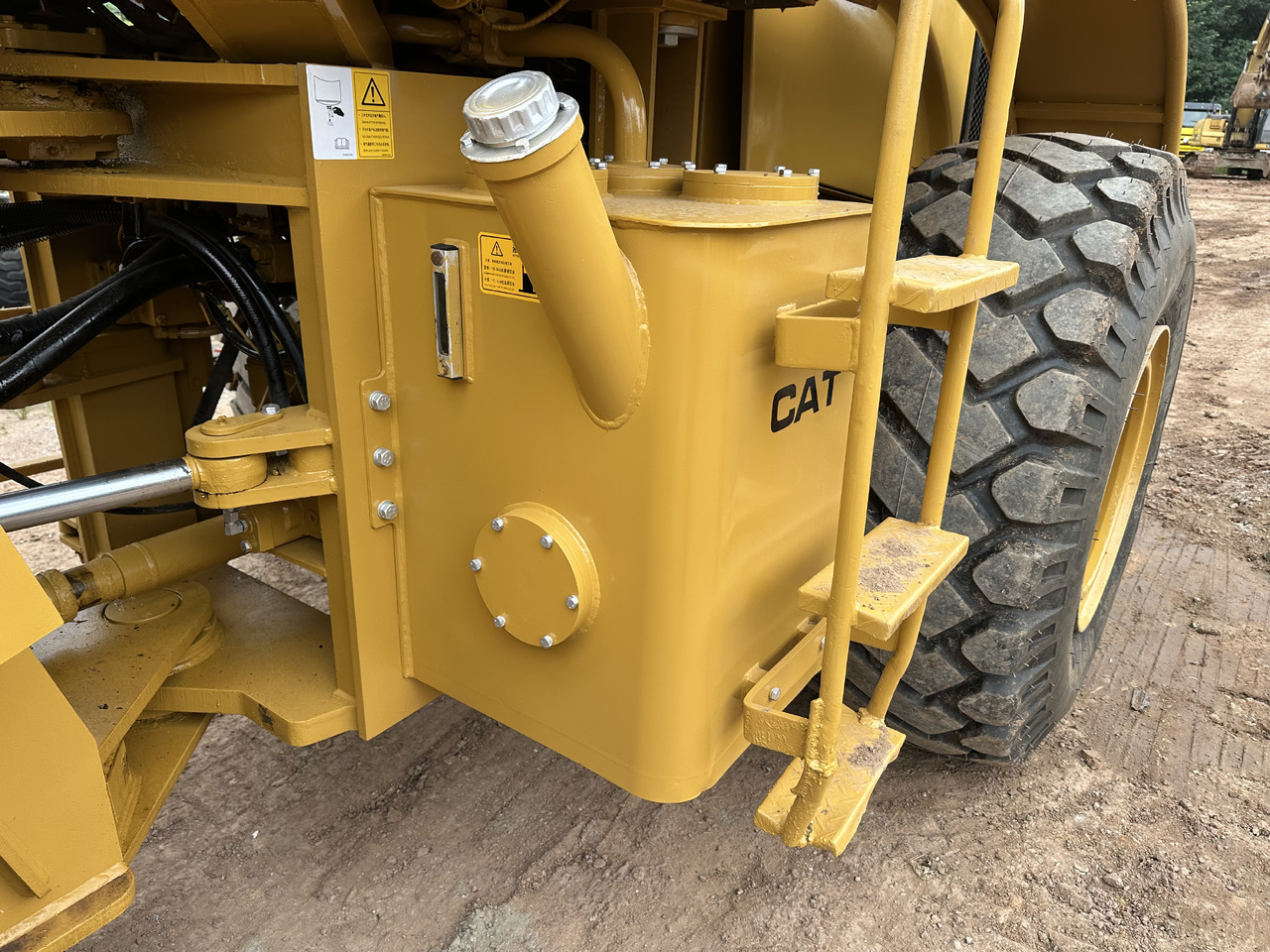 CAT 950G - Riteņu iekrāvējs: foto 4 CAT 950G - Riteņu iekrāvējs: foto 4