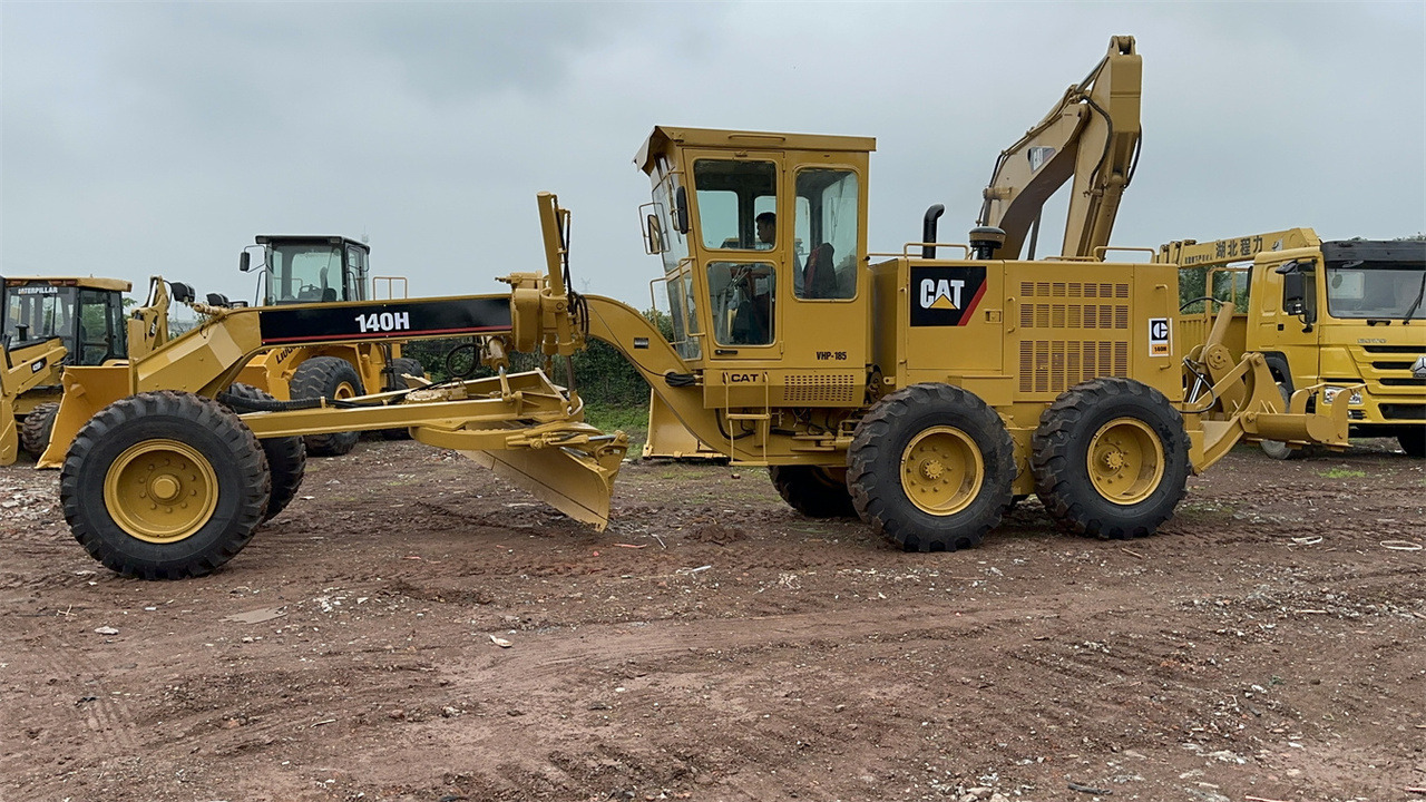 CATERPILLAR 140H motor grader - Greiders: foto 4 CATERPILLAR 140H motor grader - Greiders: foto 4