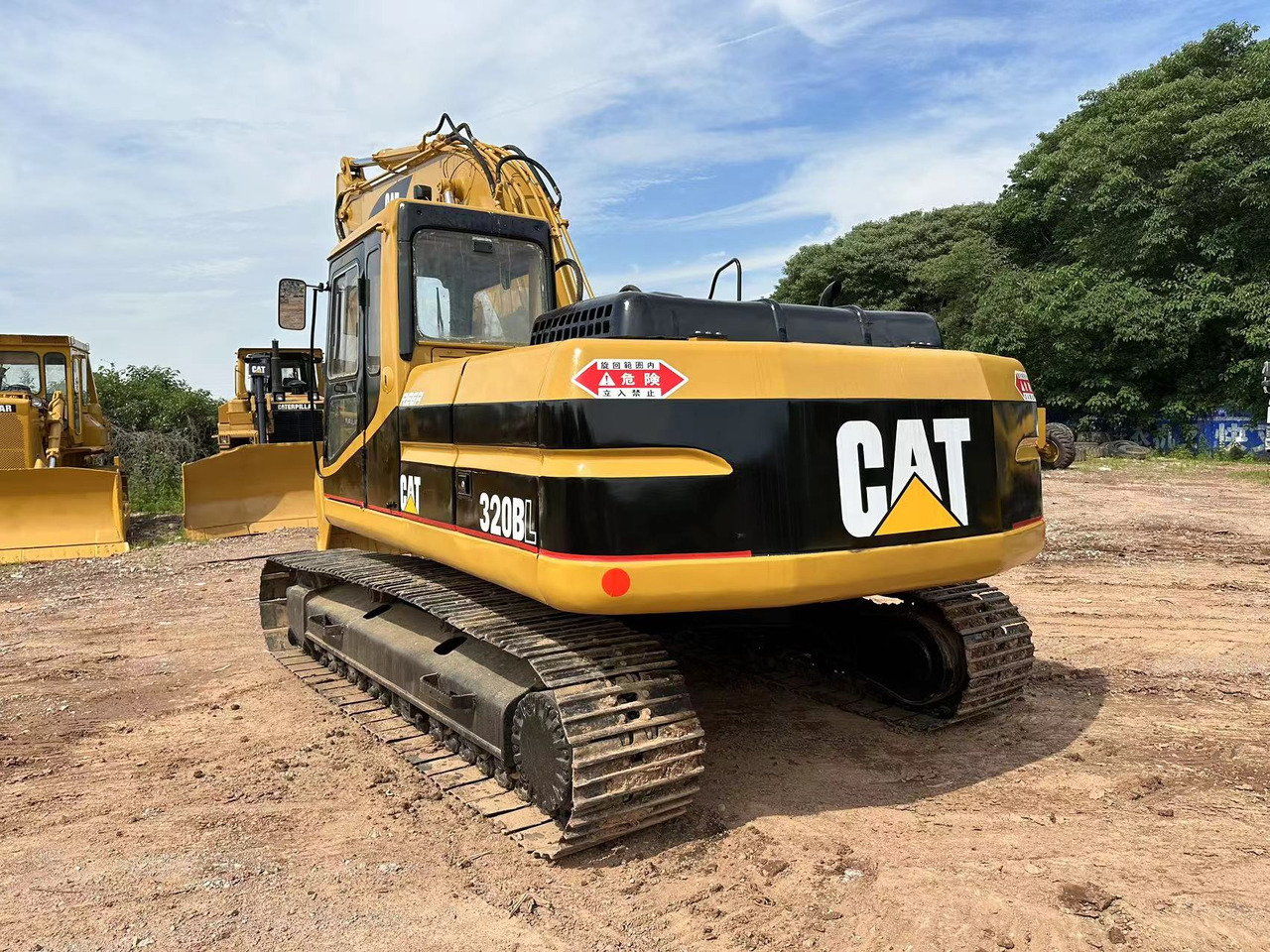 CATERPILLAR 320B - Kāpurķēžu ekskavators: foto 5 CATERPILLAR 320B - Kāpurķēžu ekskavators: foto 5