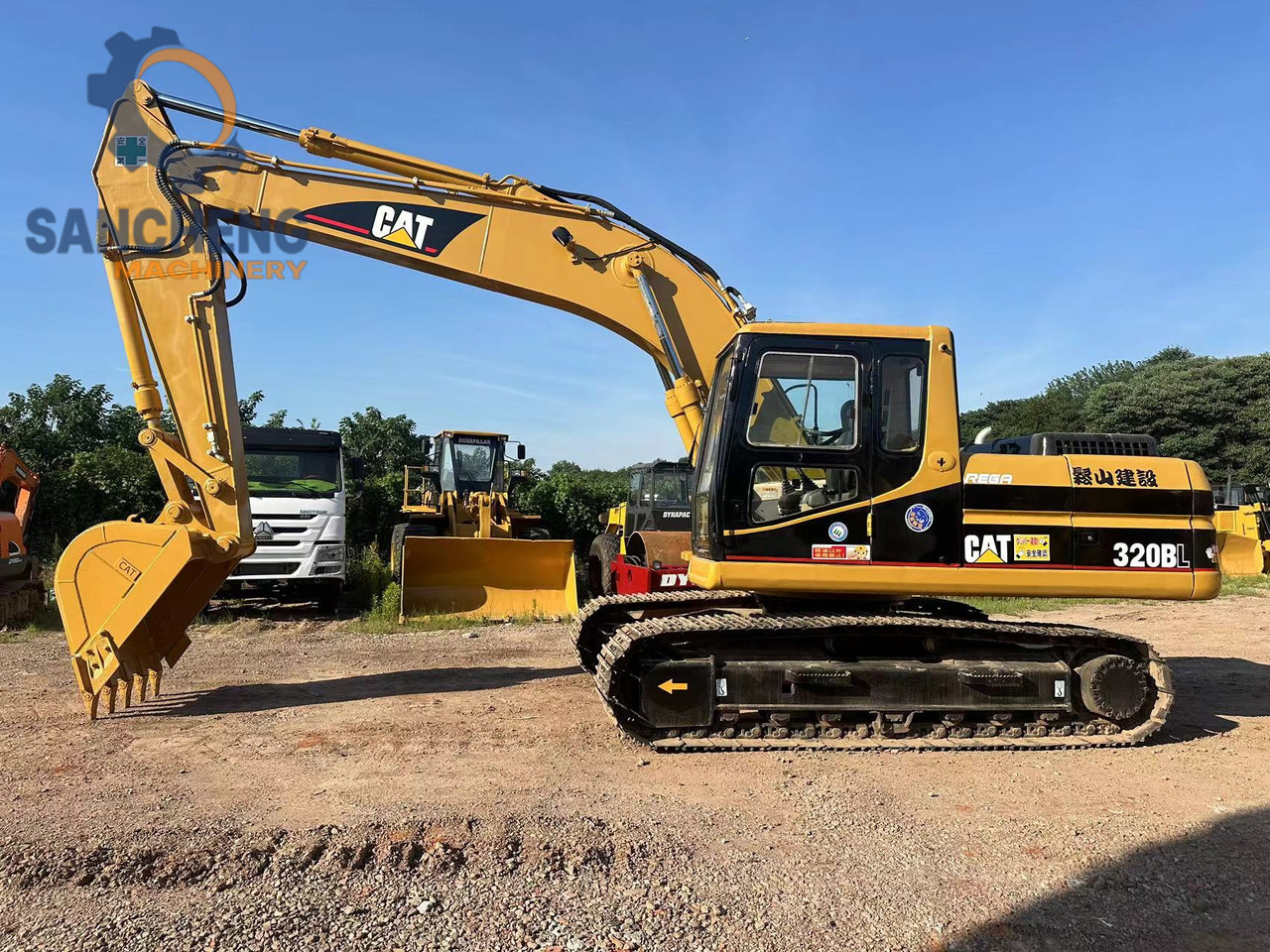 CATERPILLAR 320B - Kāpurķēžu ekskavators: foto 3 CATERPILLAR 320B - Kāpurķēžu ekskavators: foto 3