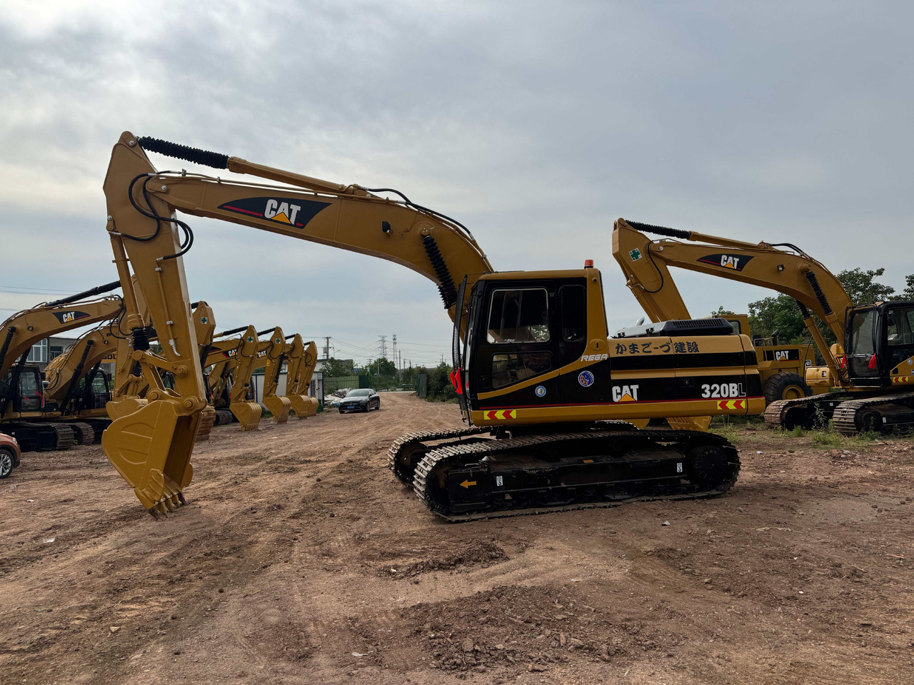 CATERPILLAR 320BL - Kāpurķēžu ekskavators: foto 4 CATERPILLAR 320BL - Kāpurķēžu ekskavators: foto 4