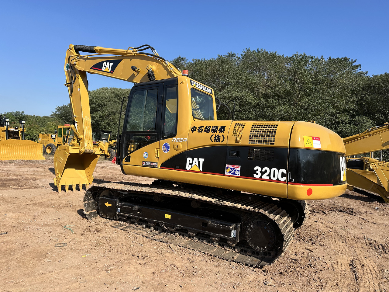 CATERPILLAR 320C - Kāpurķēžu ekskavators: foto 4 CATERPILLAR 320C - Kāpurķēžu ekskavators: foto 4